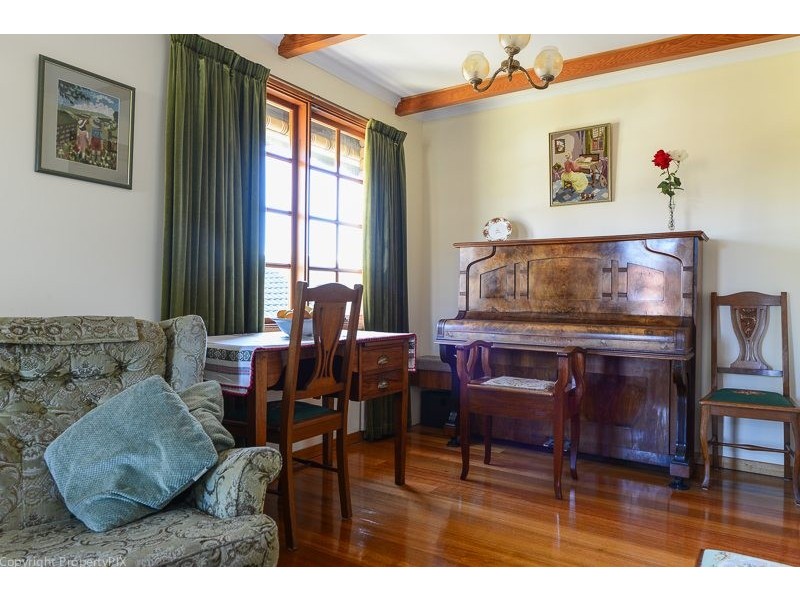 18 Siandra Crescent, Geilston Bay TAS 7015