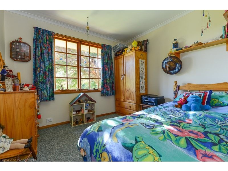 18 Siandra Crescent, Geilston Bay TAS 7015