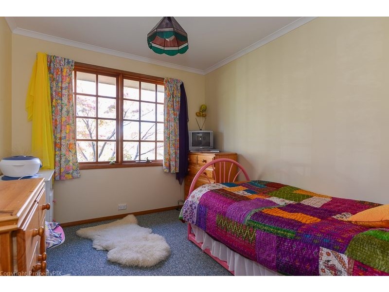 18 Siandra Crescent, Geilston Bay TAS 7015