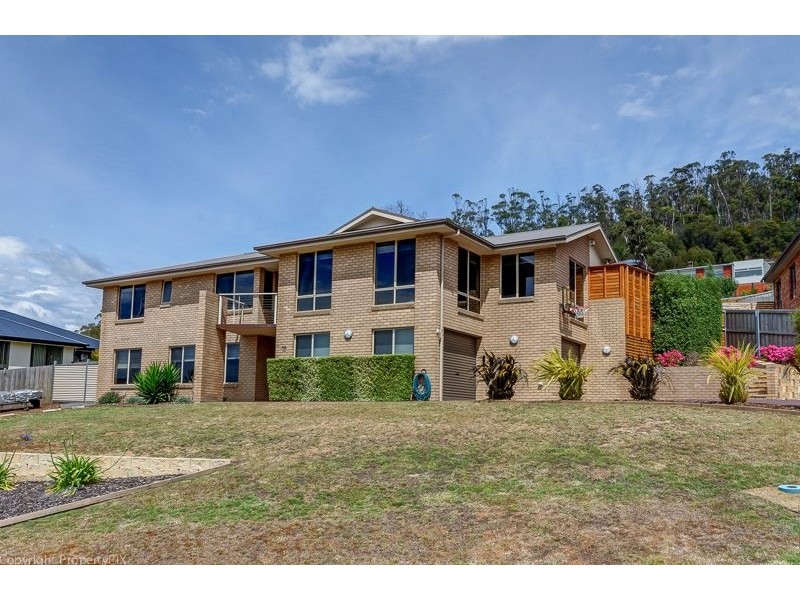 15 Dumbarton Drive, Geilston Bay TAS 7015