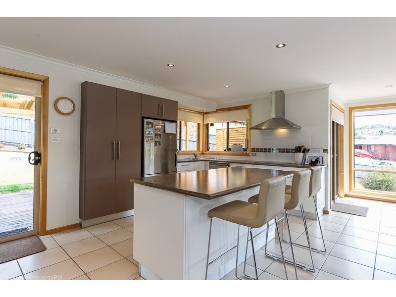 15 Dumbarton Drive, Geilston Bay TAS 7015