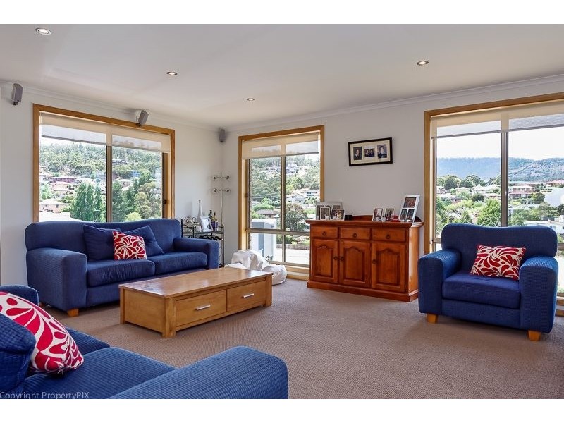 15 Dumbarton Drive, Geilston Bay TAS 7015