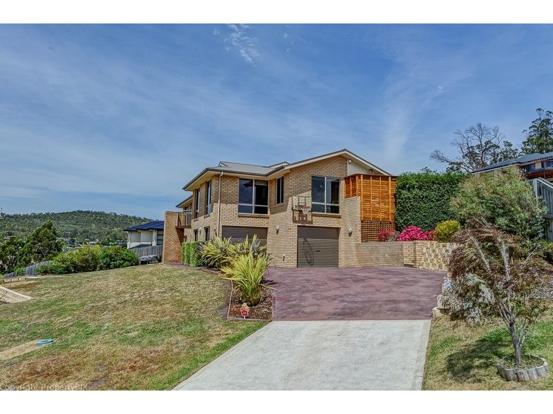 15 Dumbarton Drive, Geilston Bay TAS 7015