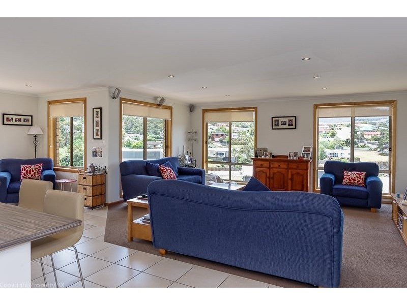 15 Dumbarton Drive, Geilston Bay TAS 7015