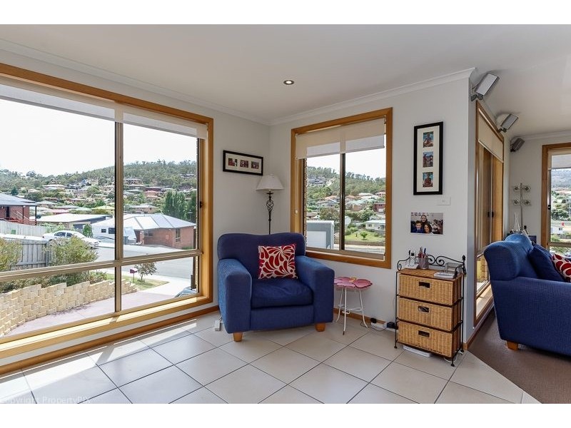 15 Dumbarton Drive, Geilston Bay TAS 7015