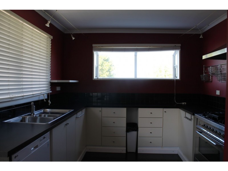 6 Allens Avenue, Lutana TAS 7009