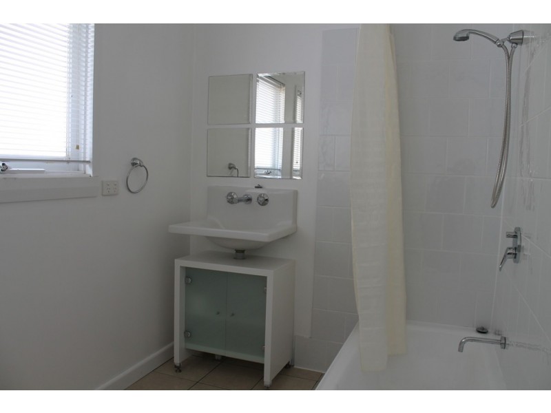 6 Allens Avenue, Lutana TAS 7009