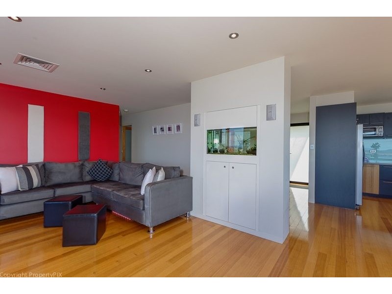 8 Nicholas Dve, Sandy Bay TAS 7005