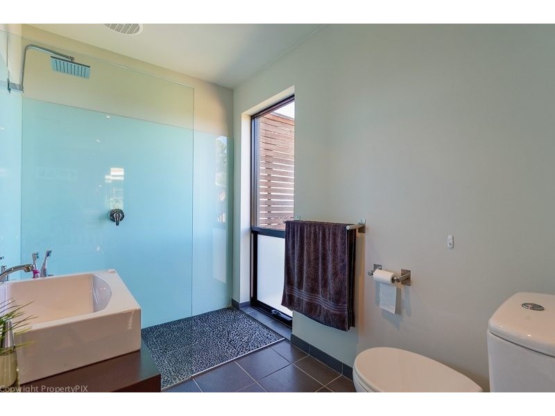 8 Nicholas Dve, Sandy Bay TAS 7005