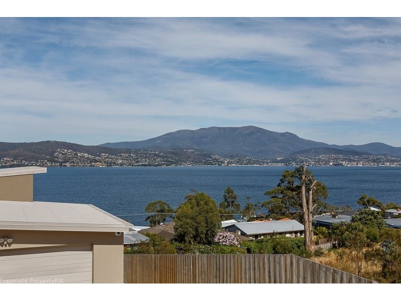 1/607 Oceana Dve, Howrah TAS 7018