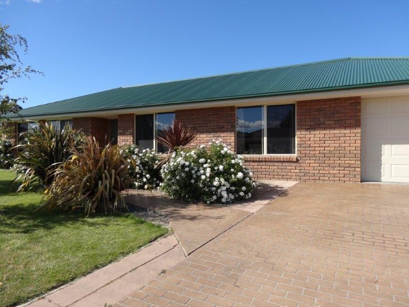 25 Manor Gardens, Kingston TAS 7050