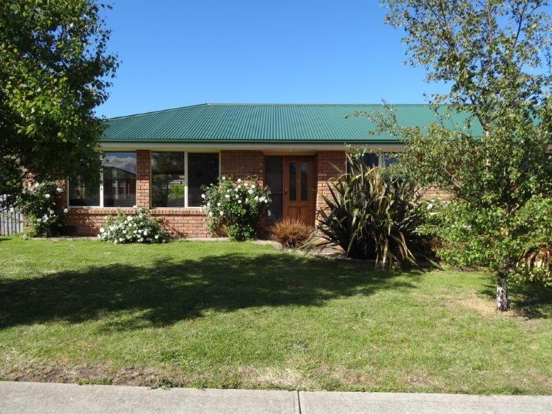 25 Manor Gardens, Kingston TAS 7050