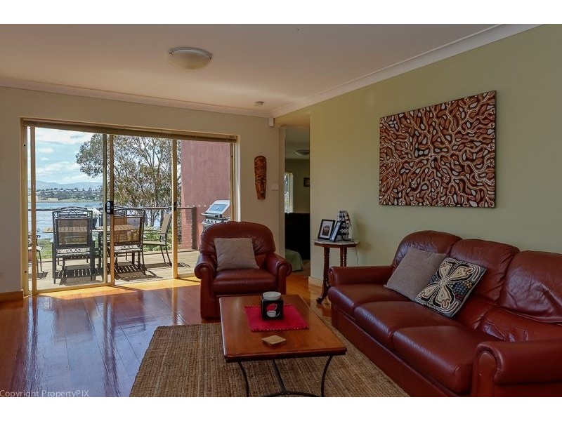 3 George St, Granton TAS 7030