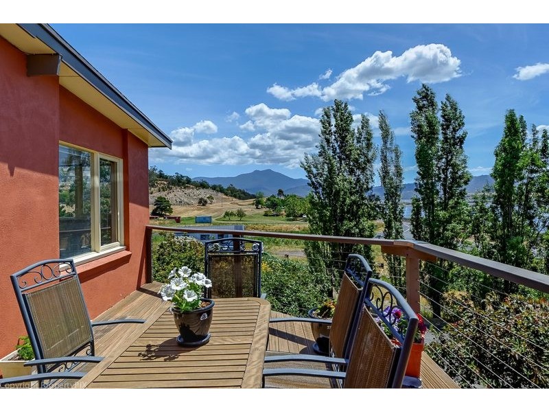 3 George St, Granton TAS 7030