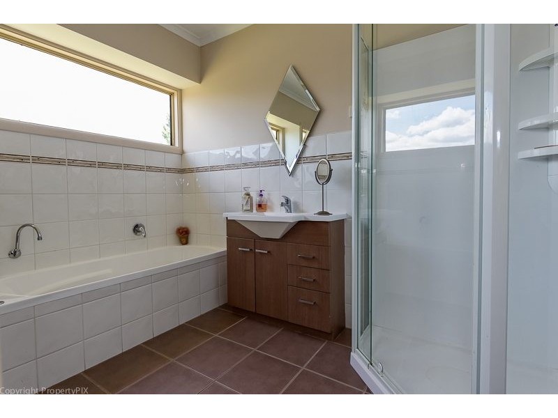 3 George St, Granton TAS 7030