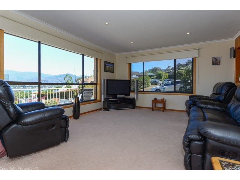 17 Leita Place, Old Beach TAS 7017