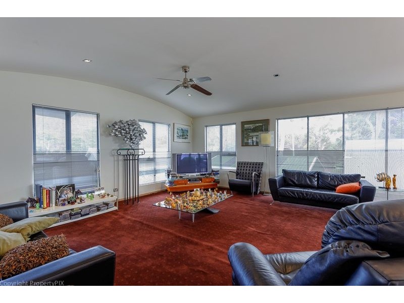 8A Esplanade, Orford TAS 7190