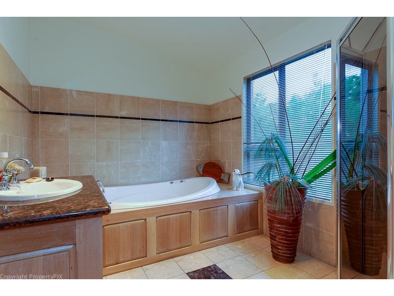 8A Esplanade, Orford TAS 7190