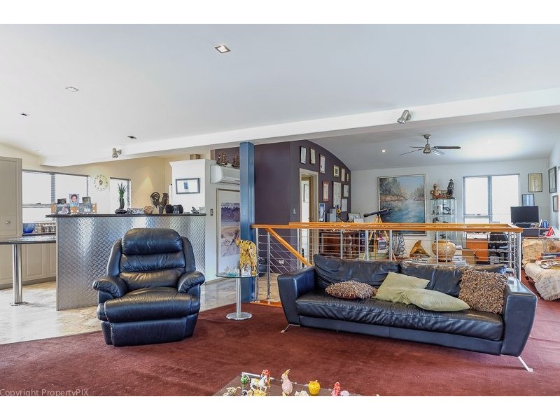 8A Esplanade, Orford TAS 7190