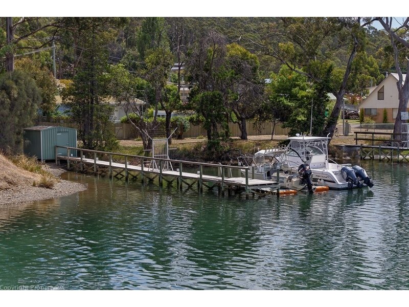 8A Esplanade, Orford TAS 7190