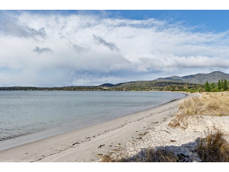 8A Esplanade, Orford TAS 7190