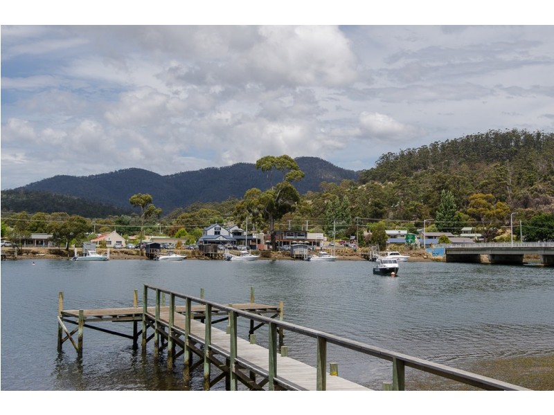 1 Charles Street, Orford TAS 7190
