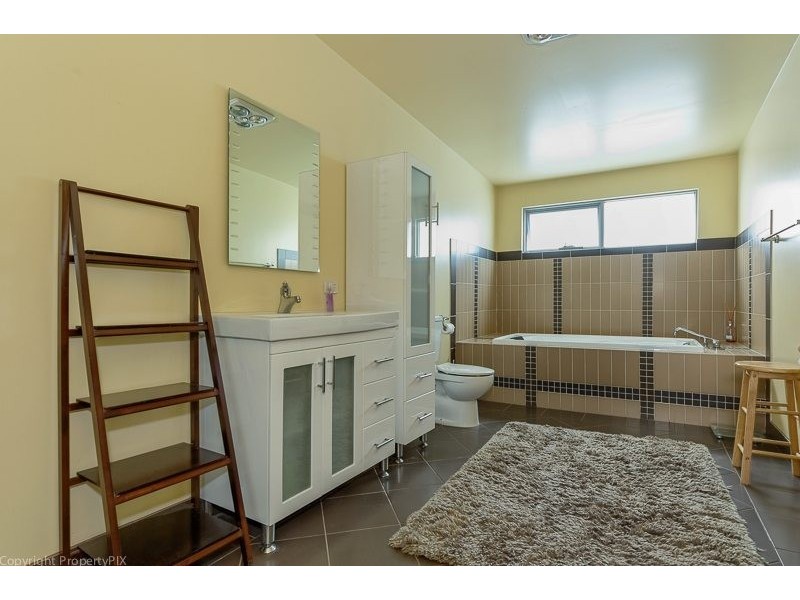 1 Charles Street, Orford TAS 7190