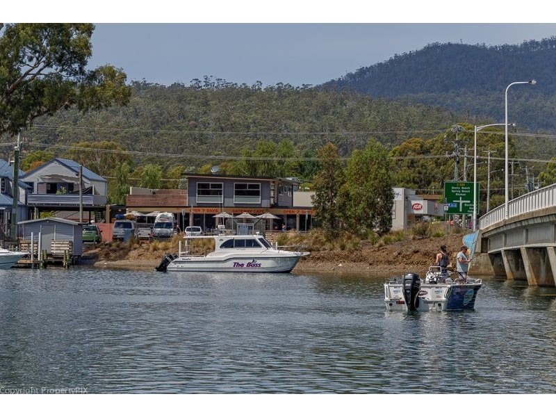 1 Charles Street, Orford TAS 7190
