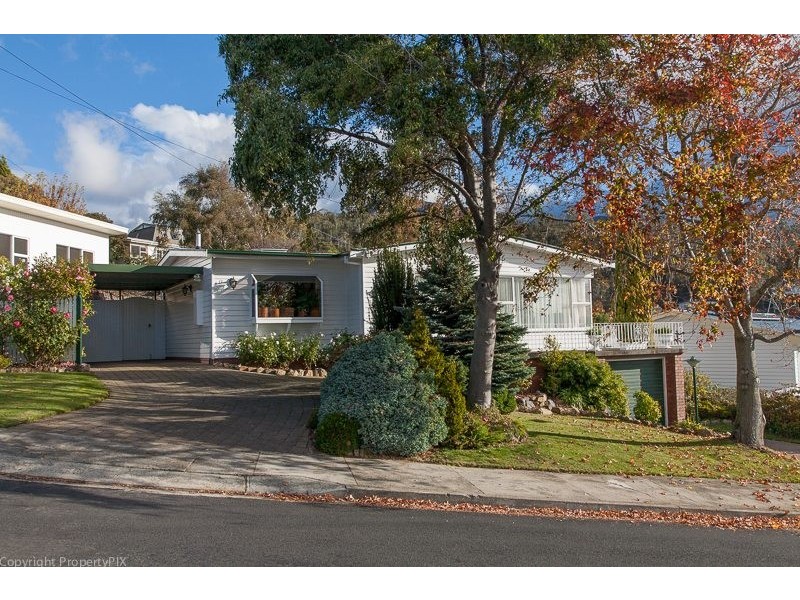 12 Ogilvie St, Mount Stuart TAS 7000