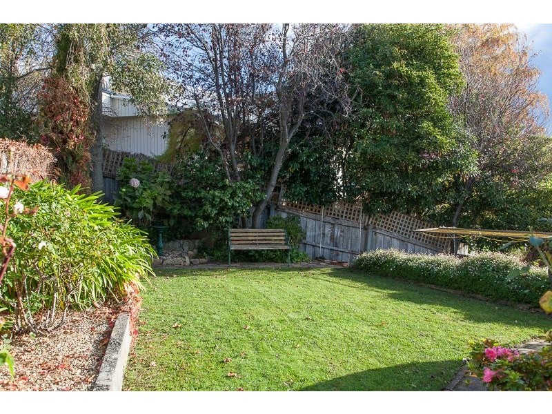 12 Ogilvie St, Mount Stuart TAS 7000