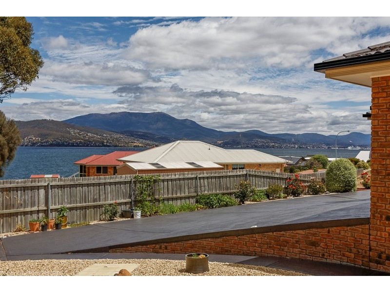 56 Pindos Dve, Tranmere TAS 7018