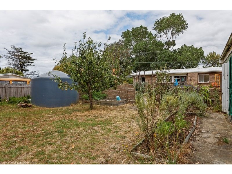 35 Cremorne Ave, Cremorne TAS 7024