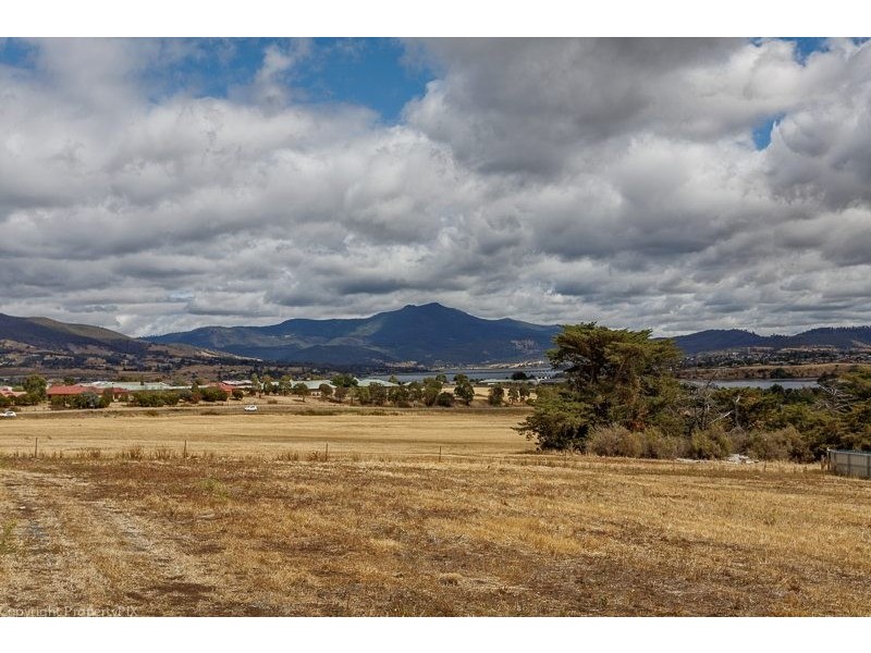 7 Lewis Court, Old Beach TAS 7017