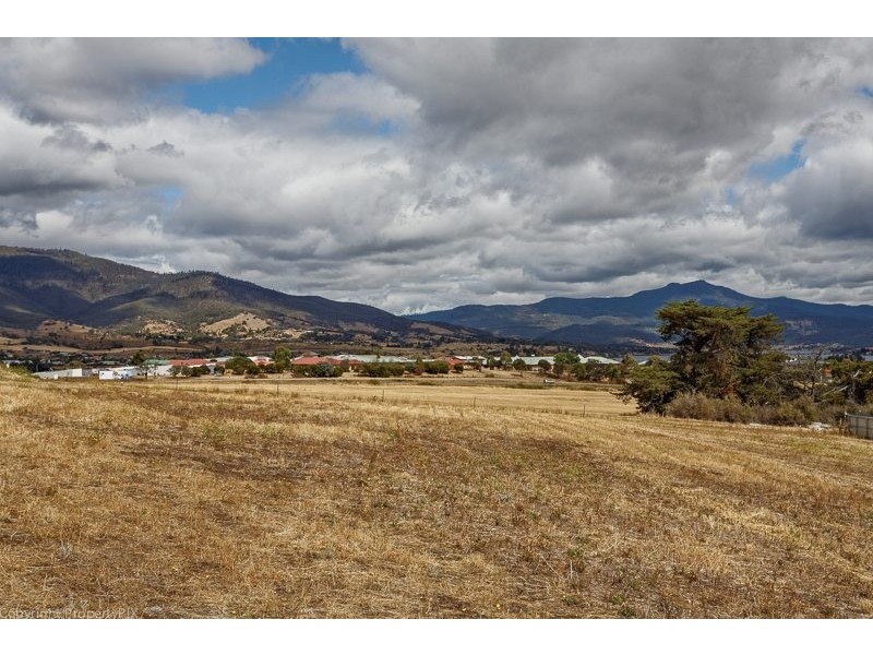 7 Lewis Court, Old Beach TAS 7017