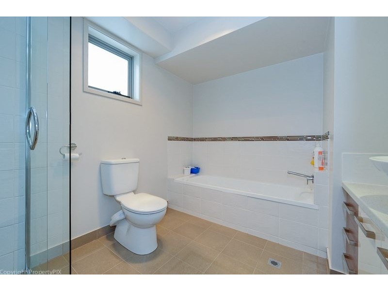 2/49 Tranmere Rd, Howrah TAS 7018