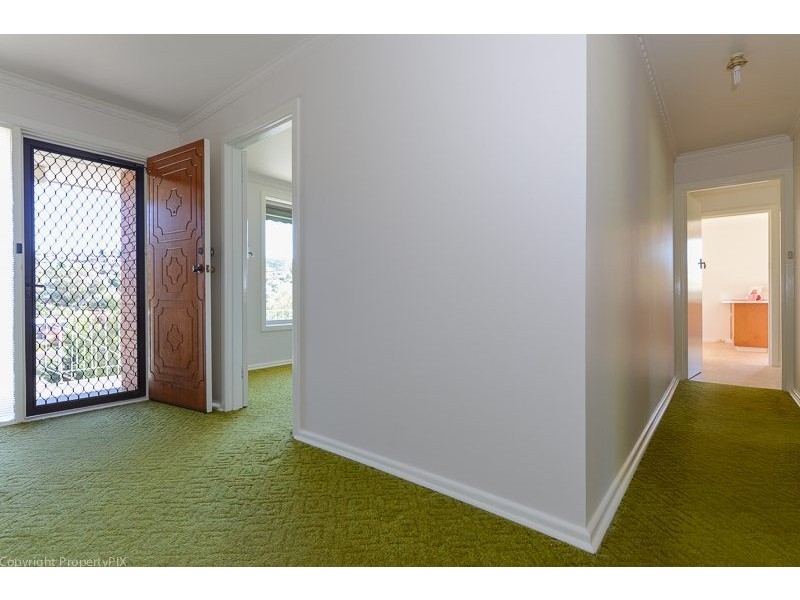 28 Sharps Rd, Lenah Valley TAS 7008