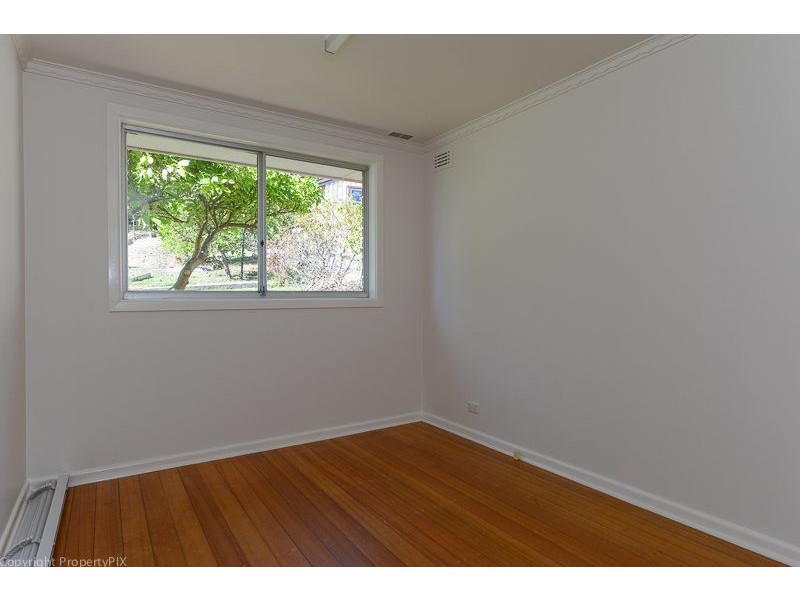 28 Sharps Rd, Lenah Valley TAS 7008