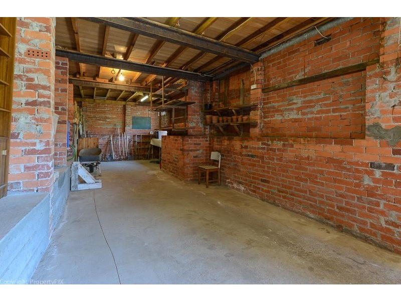 28 Sharps Rd, Lenah Valley TAS 7008