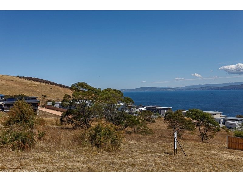 25 Vaughan Court, Tranmere TAS 7018