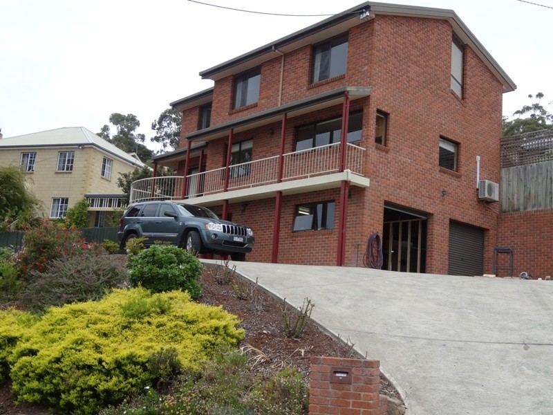 38 Coolamon Road, Taroona TAS 7053