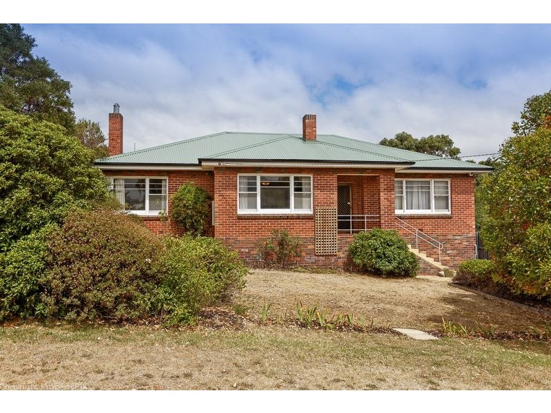 1/3 Yolla Street, Rose Bay TAS 7015
