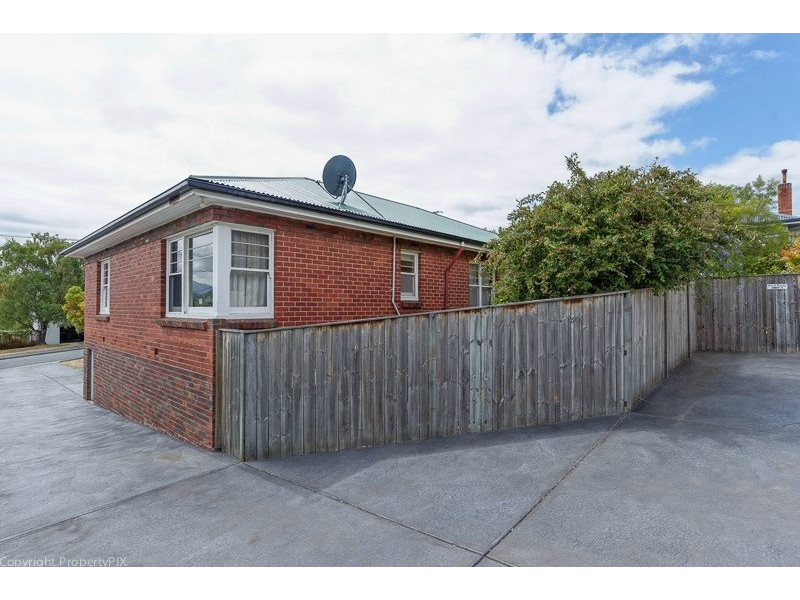 1/3 Yolla Street, Rose Bay TAS 7015