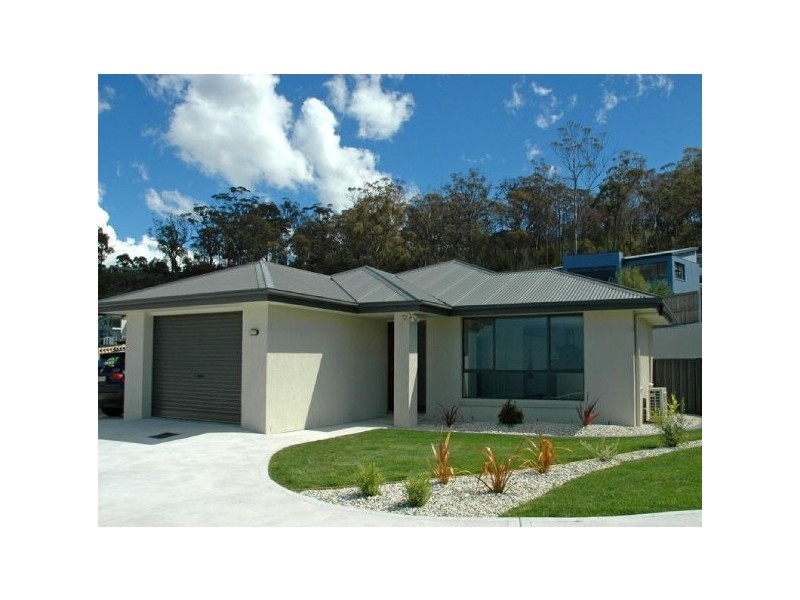 31A Stirling Avenue, Blackmans Bay TAS 7052