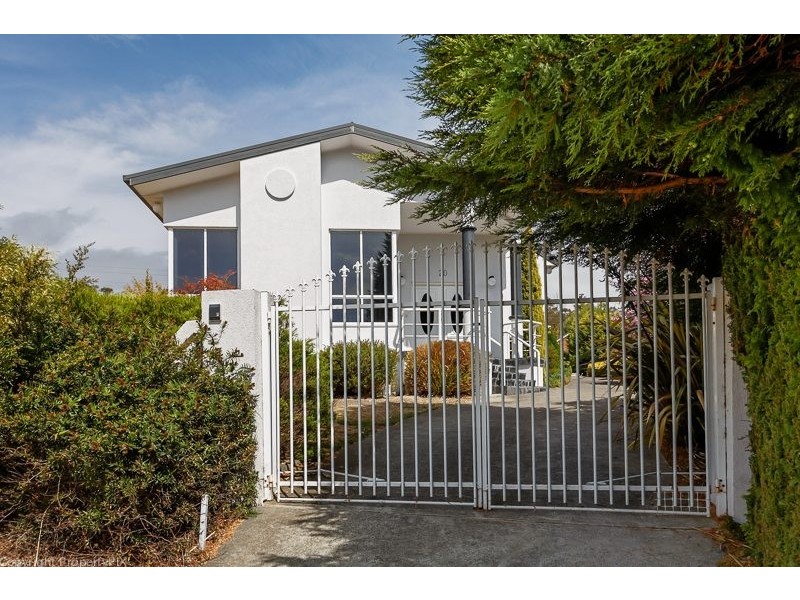 20 Cuthbertson Place, Lenah Valley TAS 7008