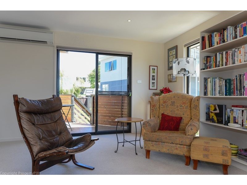 1 Gourlay Street, Blackmans Bay TAS 7052