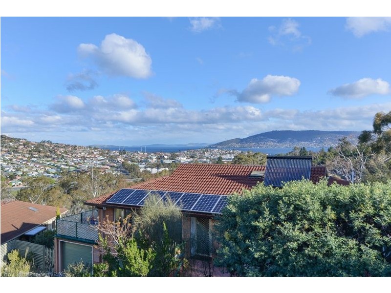 3 Coolac Court, Lindisfarne TAS 7015