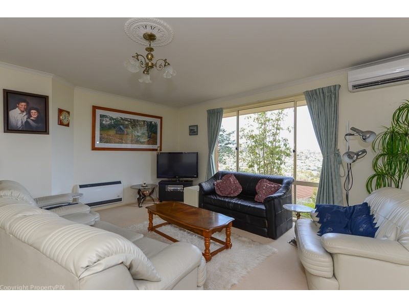 3 Coolac Court, Lindisfarne TAS 7015