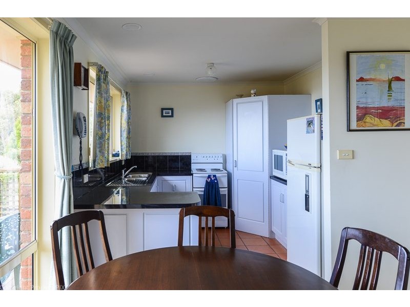 3 Coolac Court, Lindisfarne TAS 7015