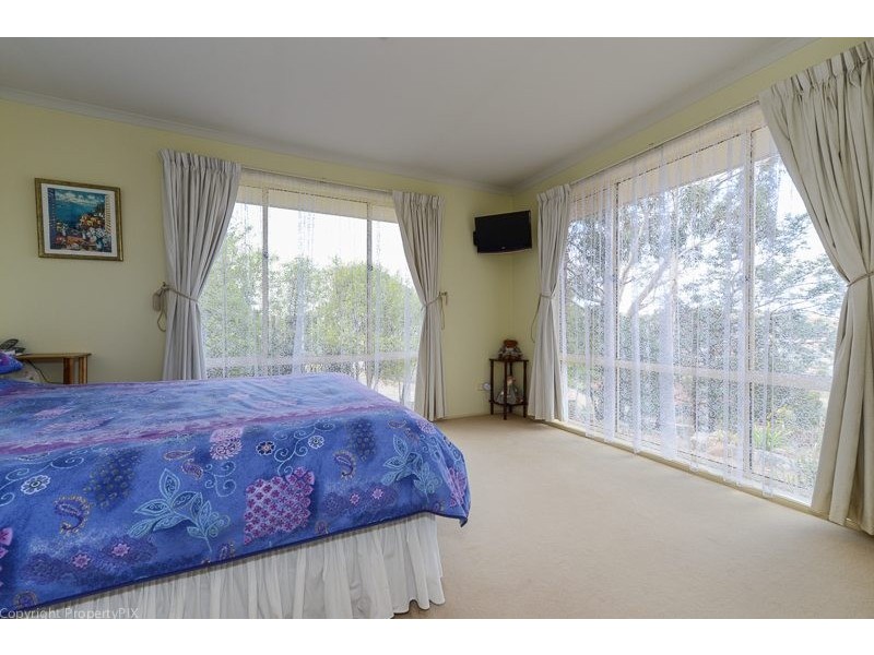 3 Coolac Court, Lindisfarne TAS 7015