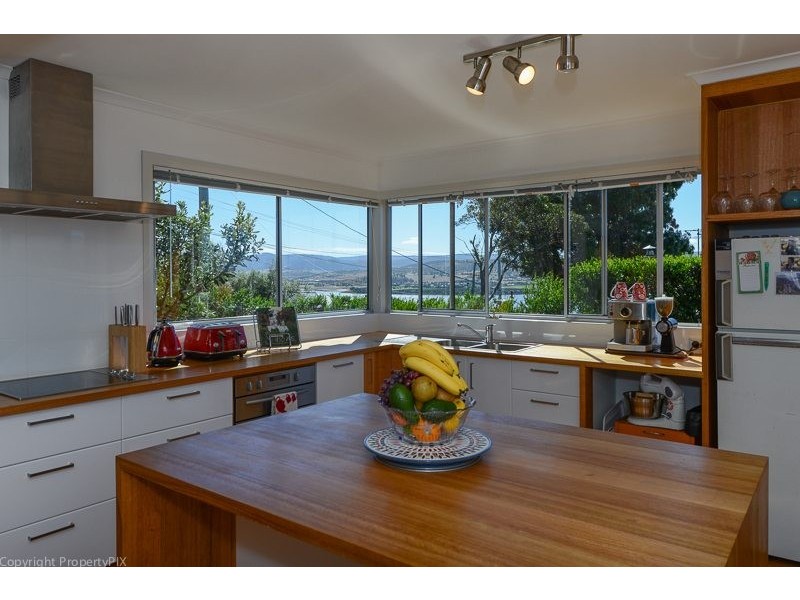 27 Bay Road, Midway Point TAS 7171